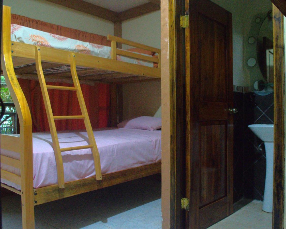 Hostal Tierra Y Mar Montañita Exteriör bild